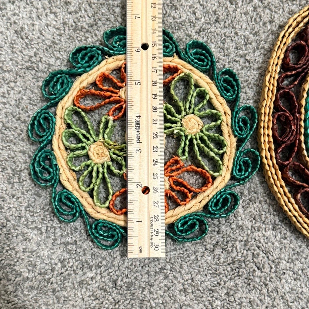 Vintage Woven Straw Trivets Boho Floral Raffia Pot Mats Multi 8x6 7in Set of 3